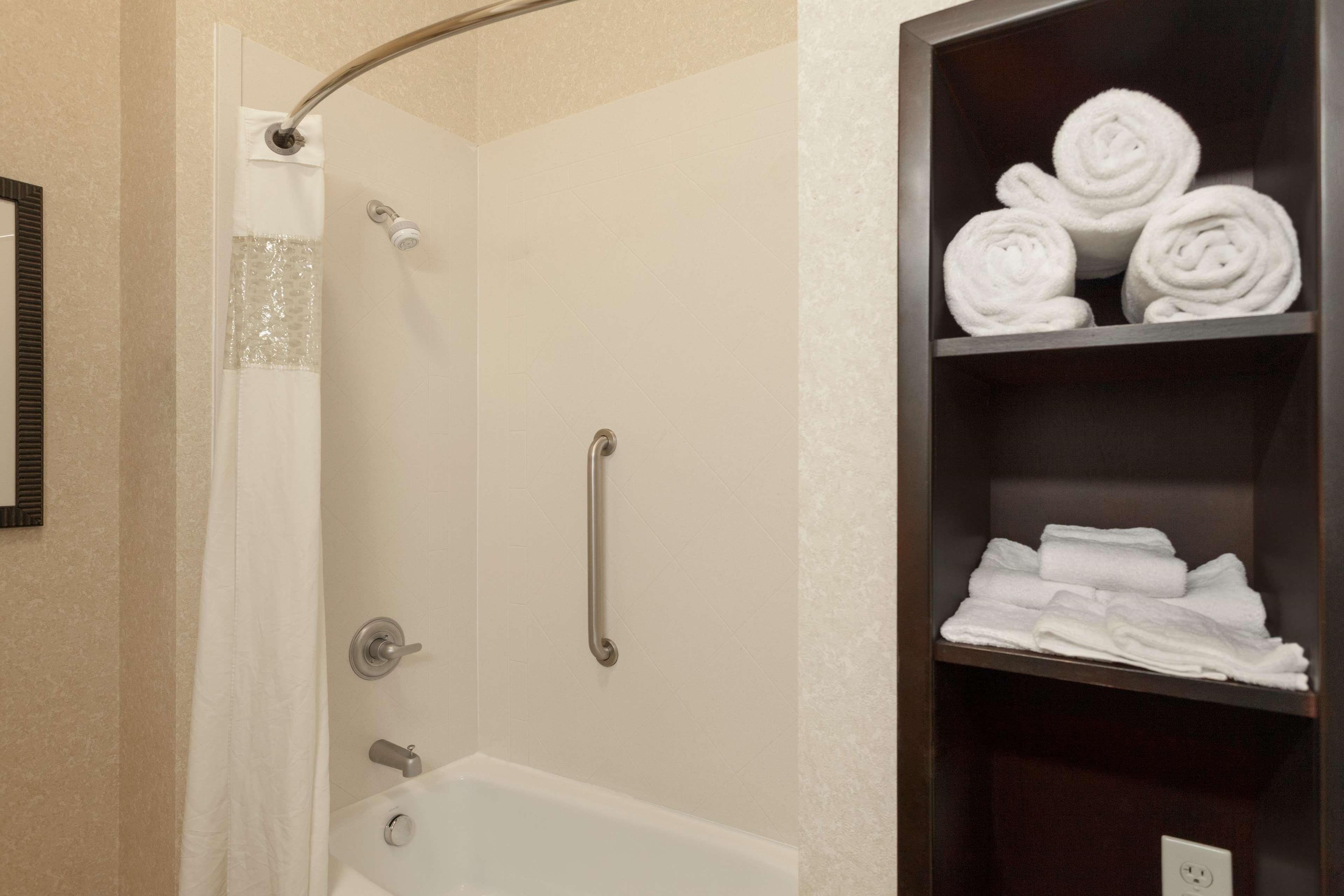 Hampton Inn Detroit Roseville Clinton Township Екстер'єр фото