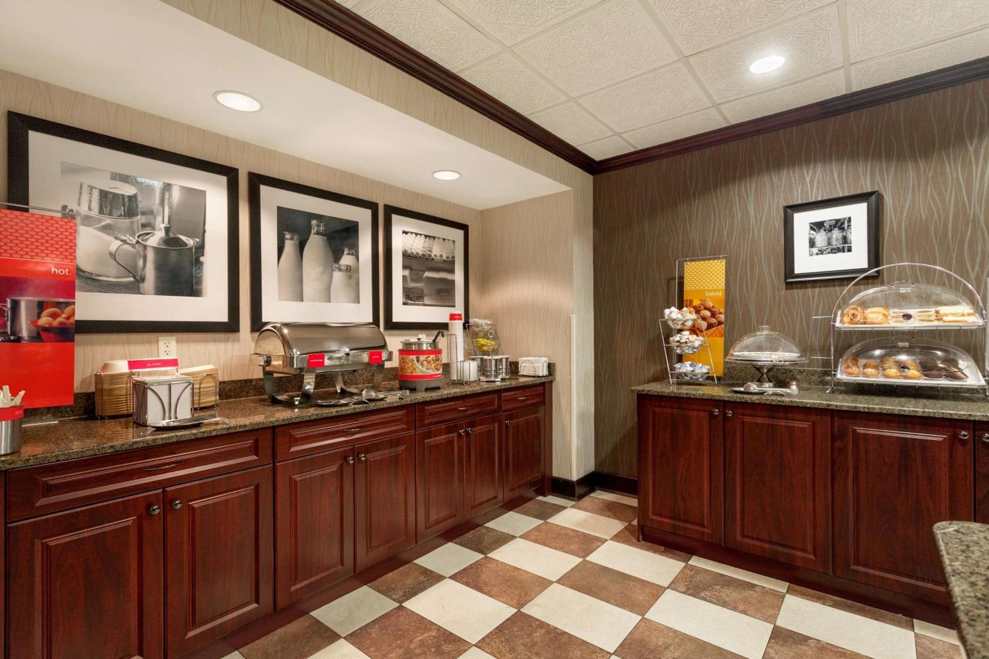 Hampton Inn Detroit Roseville Clinton Township Екстер'єр фото