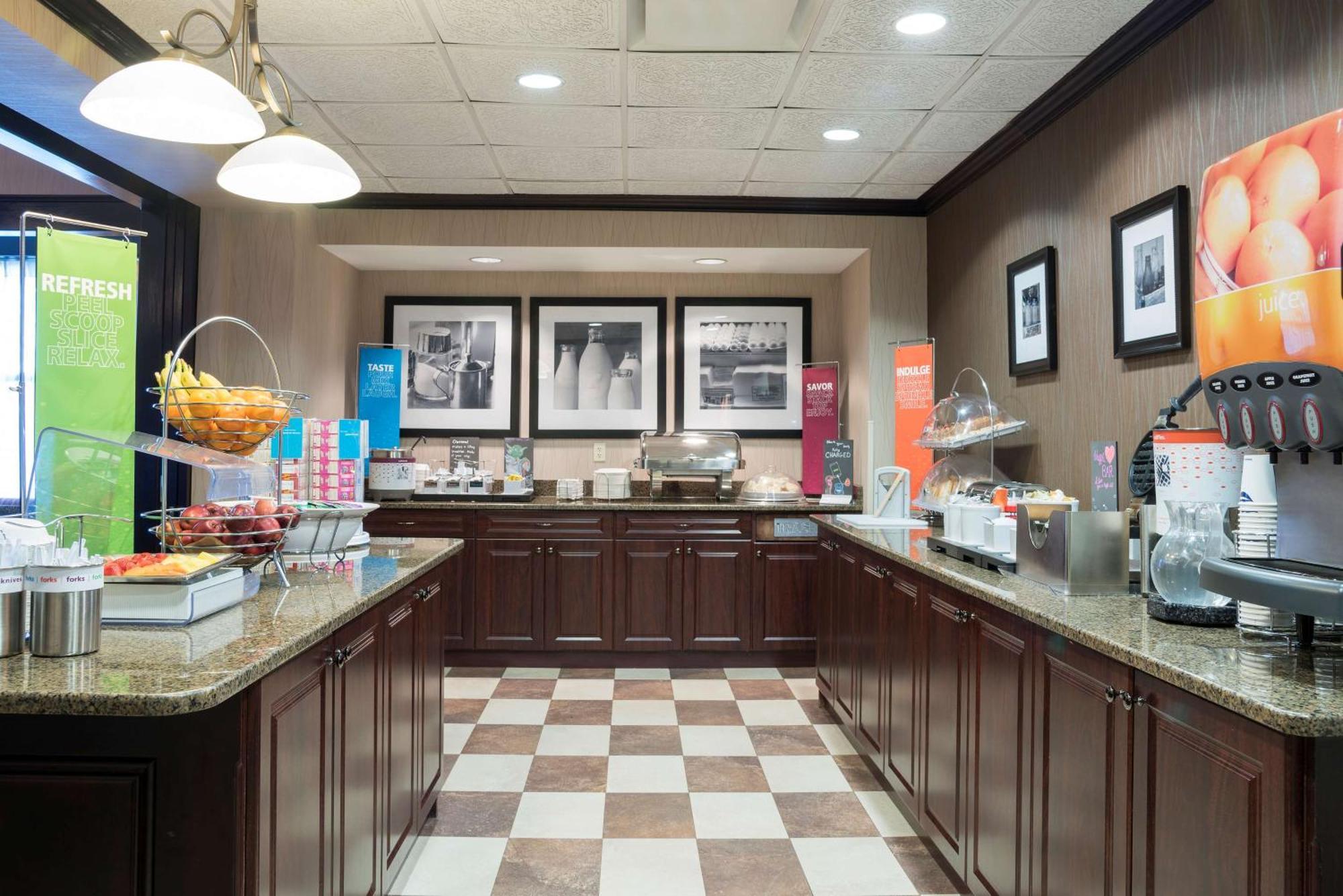 Hampton Inn Detroit Roseville Clinton Township Екстер'єр фото